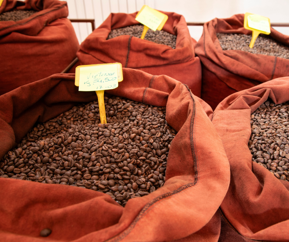 Chi ha inventato il caffè? Storia e curiosità della bevanda più amata